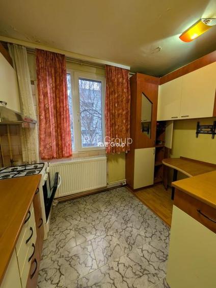 Ap. 3 Cam. (1977, centrala, boxa, parcare) - 400 m. metrou Ap. Patriei - 3