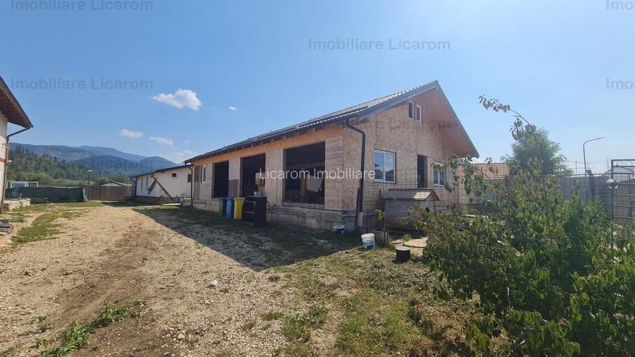 Proprietate in Cristian cu trei constructii+o fundatie,450000euro - 18
