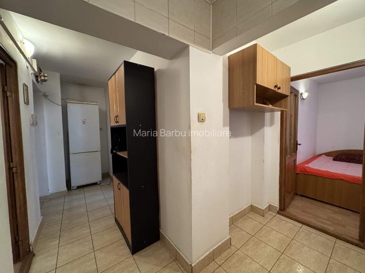 4 cam, etaj 2, 60 mp, bloc caramida, zona centrala Caracal - 18