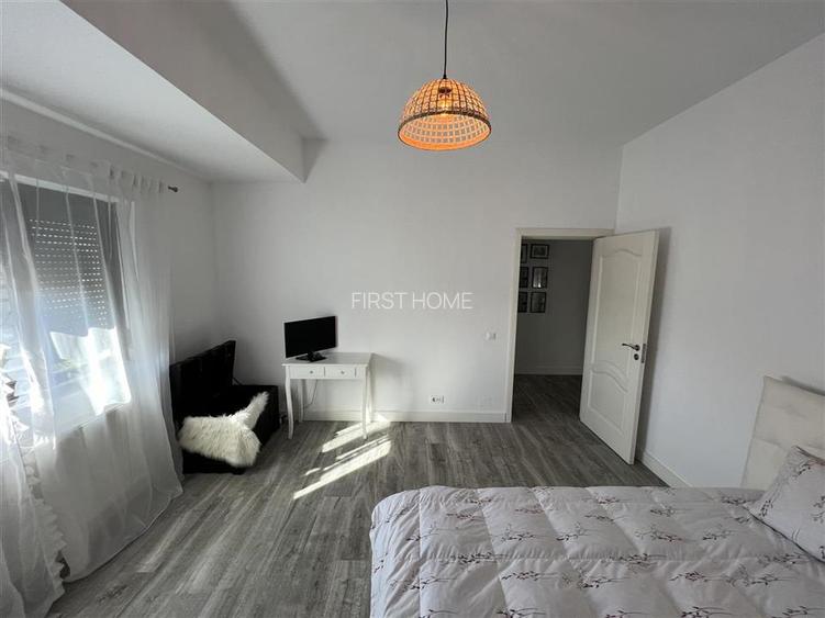 Garsoniera bloc nou, et 2, mobilata + utilata,  Scoala 2 - 6