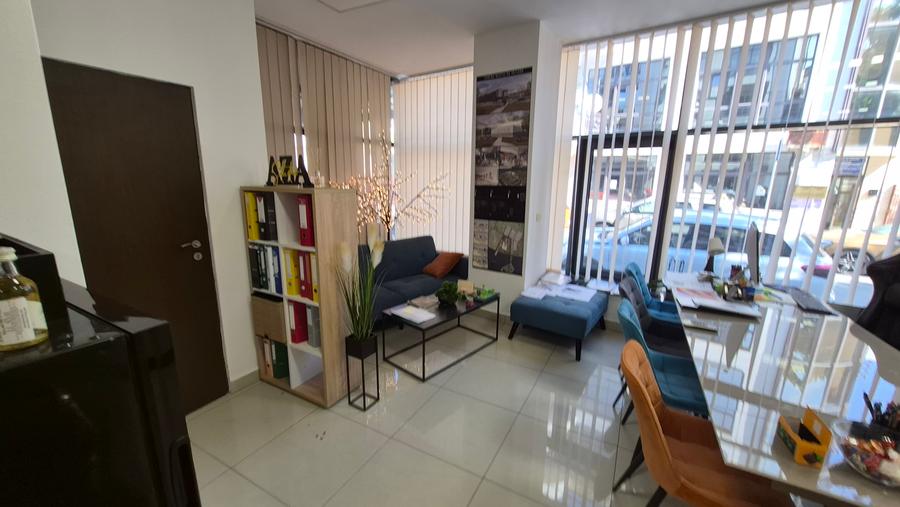 SPATIU BIROU - CAUTAM COLEG- ARHITECT, STRUCTURIST , CADASTRIST