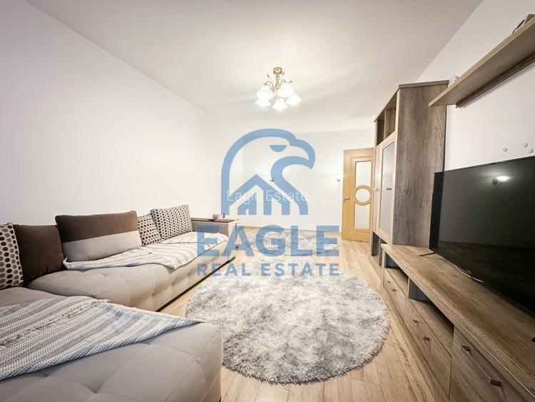 Gara - 2 Camere renovat decomandat cu balcon si vedere spre port - 3