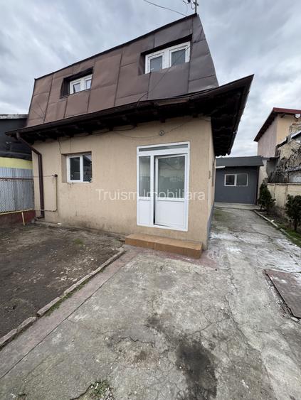 Casă individuală cu 4 camere în B-dul București - 2