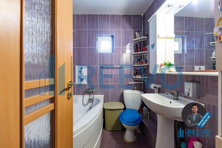 Apartament cu 3 camere decomandat,  Mioriței - 21