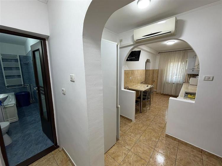 Apartament 2 camere, etaj 1, 56mp, mobilat, zona Scoala 3 - Vlahuta