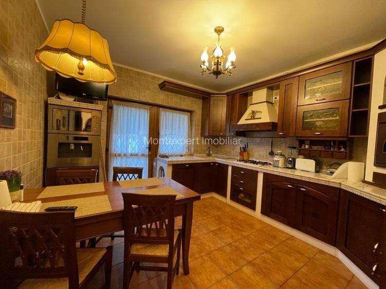 Vila de vanzare in Sinaia !!! Priveliste spectaculoasa spre muntii Bucegi!!! - 4