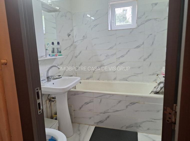 oferim spre vanzare apartament 4 camere Veteranilor - 5