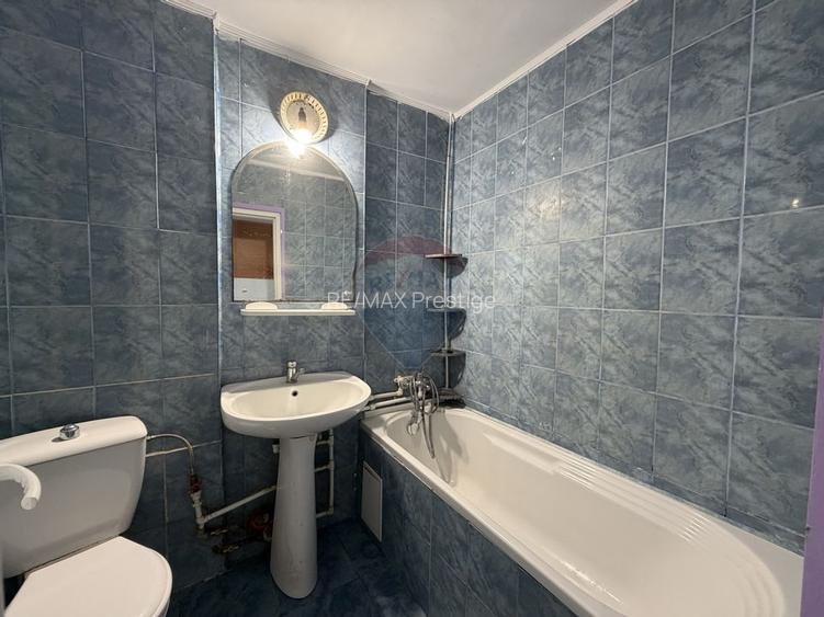 Apartament cu 3 camere de închiriat în zona Giulesti - 9