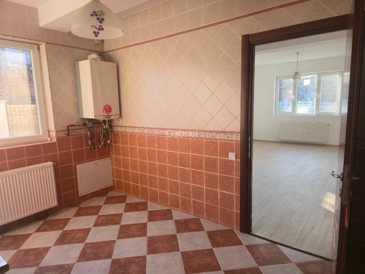 Vânzare casa cu curte si foișor, intr un mini cartier rezidențial  - 12