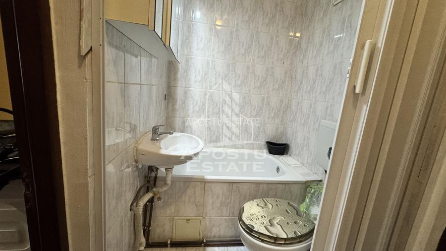 Garsoniera , et.1 , zona Blascovici - 5