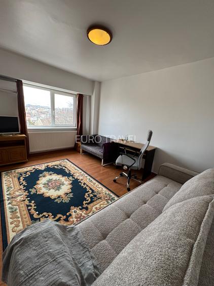 garsoniera  spatioasa , 35 mp,centrala gaz, Dacia -  Bd Tomis ,  350 euro - 3