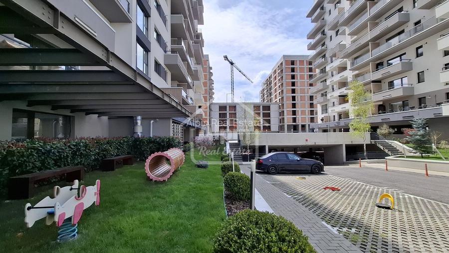 Suprafata Generoasa I Alphaville Arena - 24