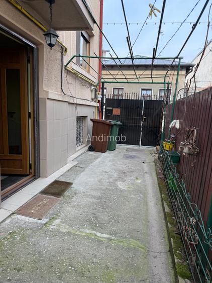 Vanzare 2 apartamente cu curte si terasa - 15
