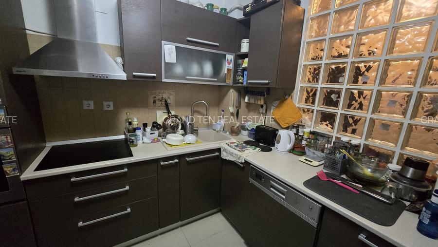 Vanzare apartament 3 camere decomandat, loc de parcare, str Moinesti,Gorjului - 5