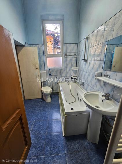 Casă cu arhitectură interbelică, 5 camere, teren 409 mp – Central - 26