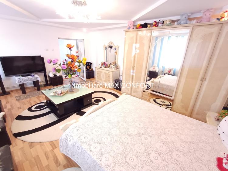 Vanzare casa, P+1-Imobiliare MAXICONFORT - 5