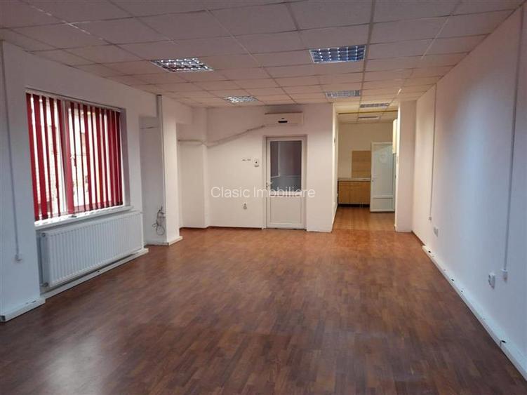 Vanzare cladire comercial si birouri Centru zona Liceul Avram Iancu, Cluj-Napoca - 2