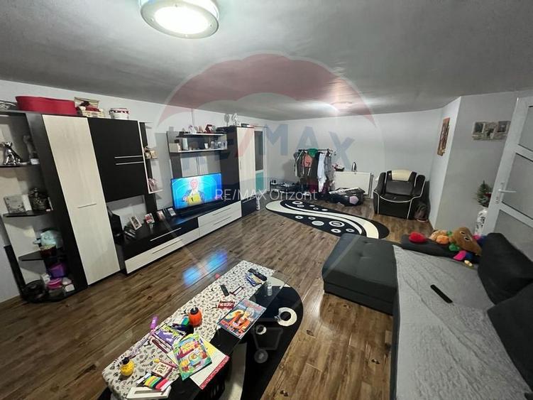 Casă  cu 4 camere de vânzare in Grebanu,judetul Buzau - 5