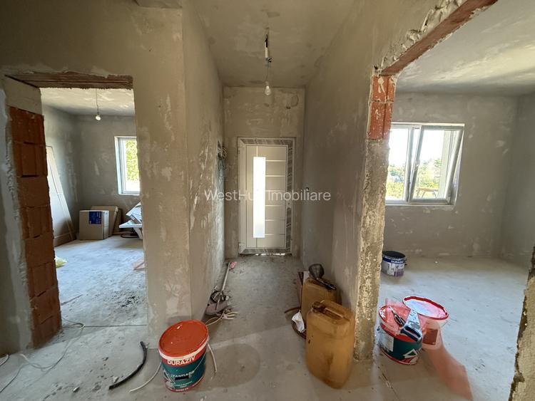 Casa individuală, 4 camere, 2 bai, 110 mp utili, 408mp teren - Utvin - 9