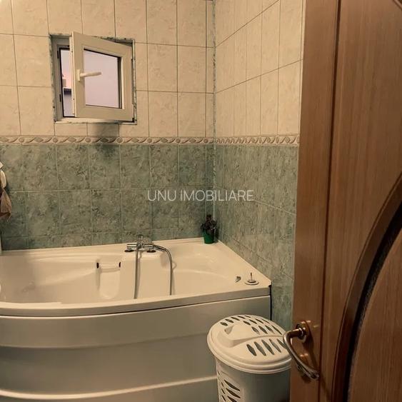 3 Camere Decomandat 80mp Etaj Intermediar bloc 1993 mobilat zona Lunca Cetatuii - 3