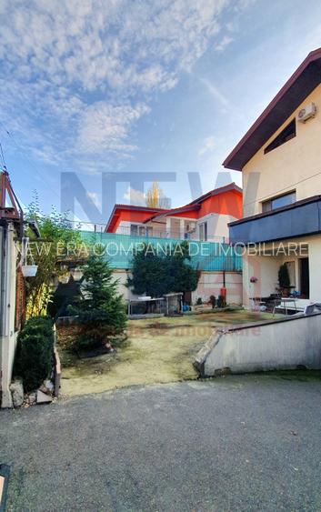 Casa de VANZARE in sector 5 Str. Antiaeriana resedinta sau after school - 2
