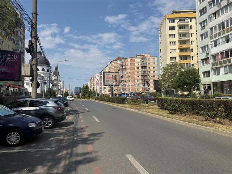 Apartament nou cu 4 camere si 2 bai pe Bulevardul Mihai Viteazu - 14