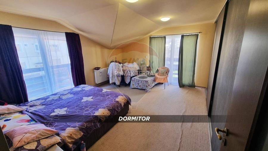 Casă / Vilă cu 5 camere de vânzare în zona Orasul Vechi - 24