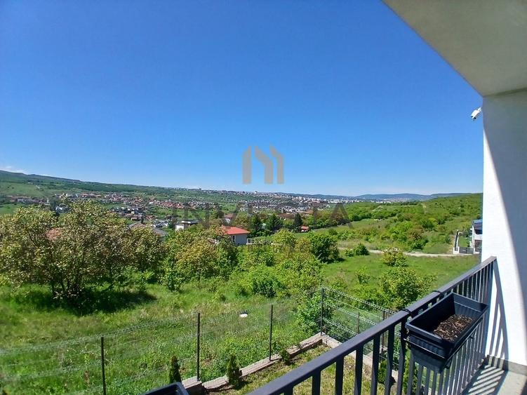 Casa de inchiriat cu 4 camere panorama de exceptie in Borhanci!