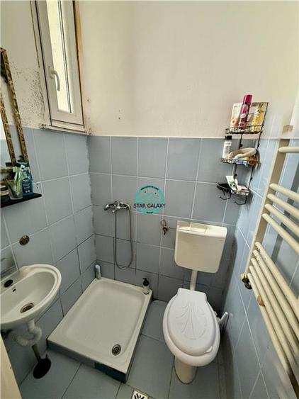Vanzare apartament - 2 camere - impartit in 2 garsoniere in Centru
