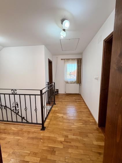 Casa individuala in vatra veche din Giarmata Mare