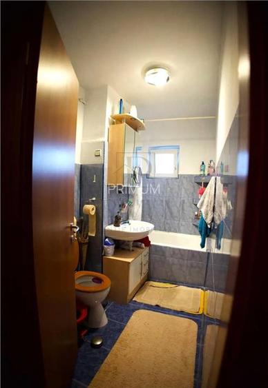 BUCOVINA - ETAJ 2 - DECOMANDAT - 3 CAMERE - 2 BAI - 2 BALCOANE - CENTRALA PROPRI - 10