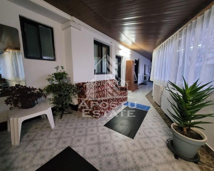 Casa individuala de vanzare, cu 4 camere si 2 garaje, zona Lipovei - 17