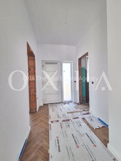 AX1030 Mosnita Noua, 1/2 Duplex Despartit Prin Camera Tehnica - 16