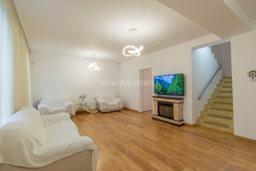 Vilă modernă cu vedere la lac, minicomplex inchis - 13