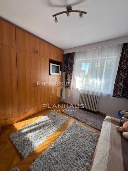 Apartament 3 camere ,ultracentral Biblioteca Judeteana,etaj 1 , garaj sub bloc i - 11