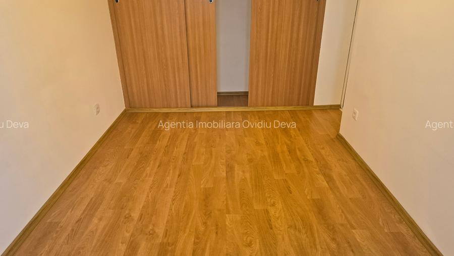 Vand apartament  3 camere cu intrari separate in Deva, zona Titu Maiorescu, - 6