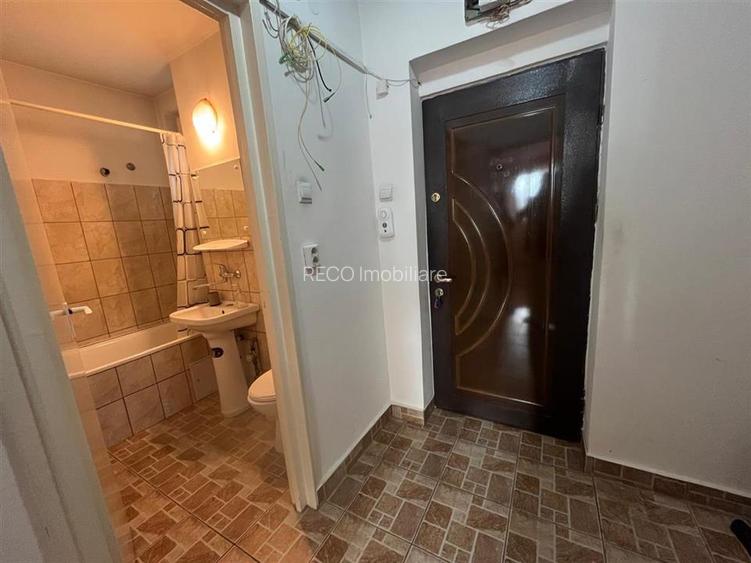 RECO Apartament cu o camera Oradea -Cantemir etaj 3 - 6