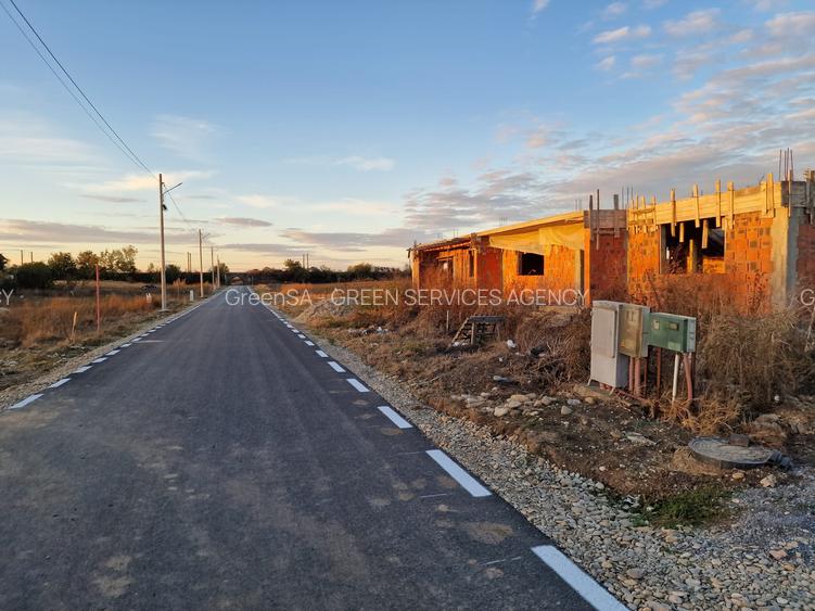 Ciutaci - Salciei, 800 mp, deschidere 40 m, drum 11 m, langa vile in constructie - 21