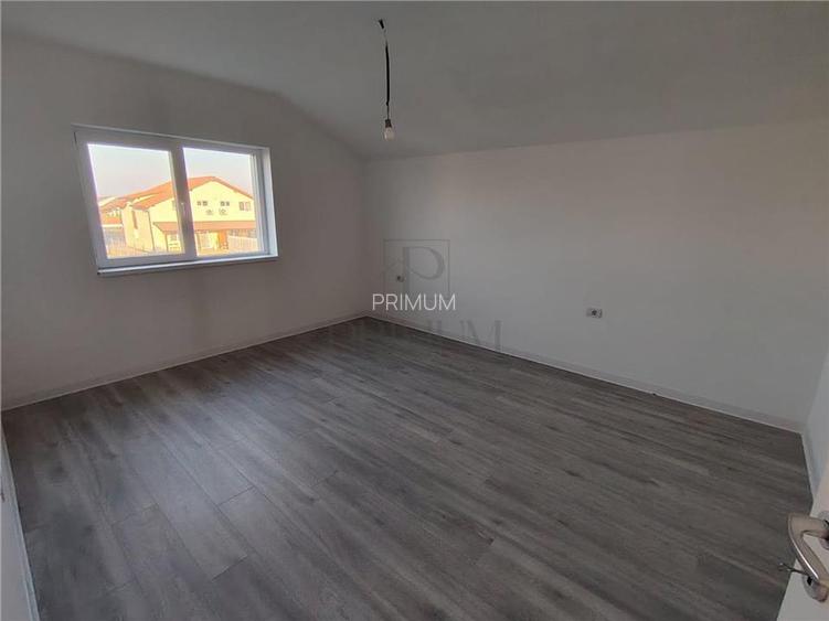 Casa Individuala - zona excelenta - teren 600 mp - carport. - 14