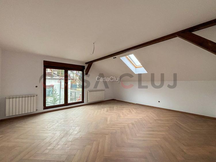 Duplex Finisat intr-o zona linistita - 200mp Curte Libera - 2