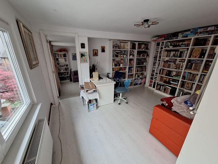 Apartament 4 camere Motilor curte cu 4 familii - 9