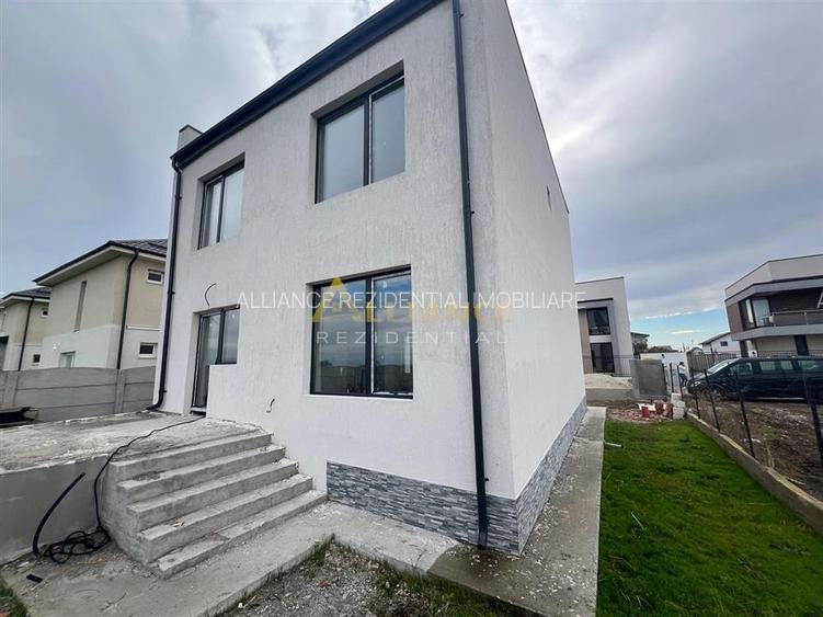 Casa individuala - zona noua - 5 camere - 3 bai - 280mp teren - 5