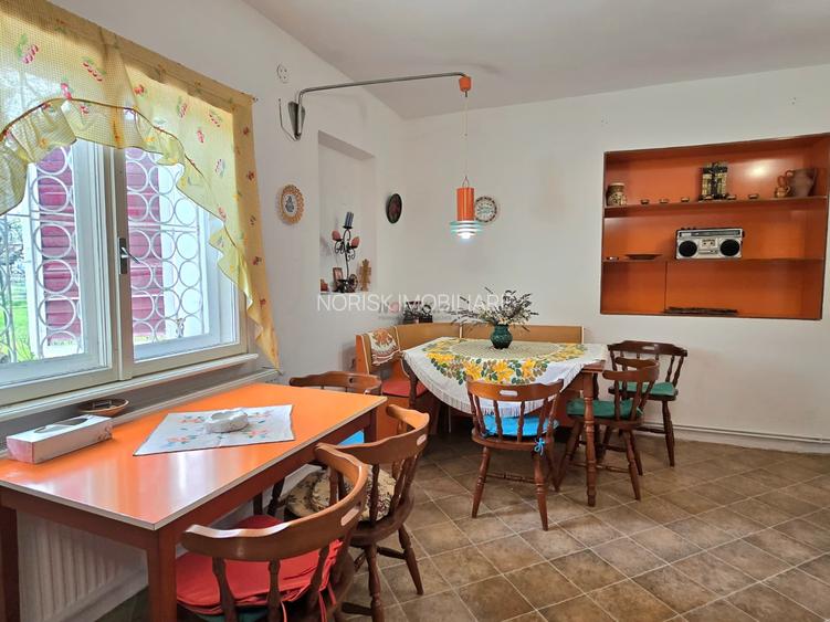 Refugiu de weekend sau business turistic, vila spatioasa, teren 1632 mp - 9