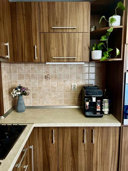 Apartament 3 camere , etaj intermediar , zona Eroilor  - 5