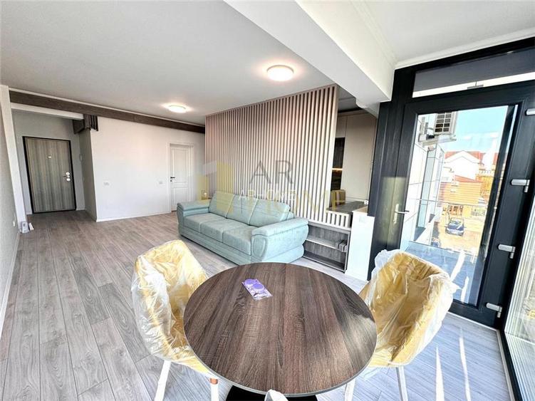 Vanzare apartament 3 camere, 2 locuri parcare, in Ploiesti, zona 9Mai - 4