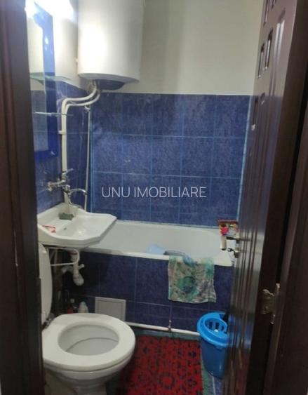 Garsoniera - zona Podu Ros - spatele Garii Nicolina, Spitalul de Recuperare - 3