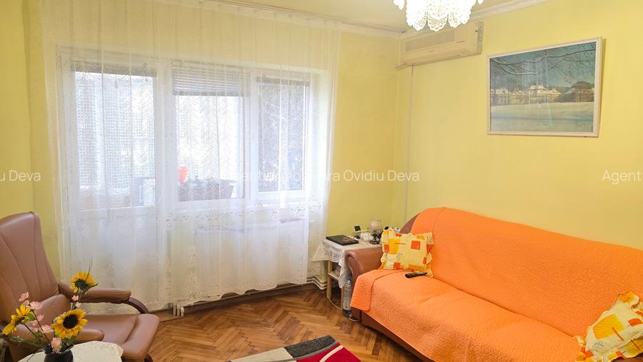 Vand apartament 2 camere in Deva, zona Zamfirescu, situat pe mijloc, etaj 2, - 2