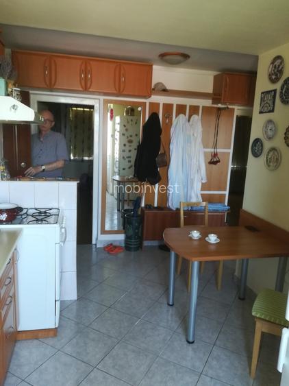 Inchiriez ultracentral apt. 3 camere, plus garaj - 2