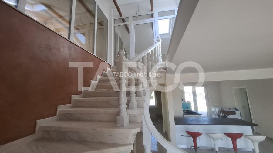 Casa de vanzare 405 mp utili 2 garaje 250 mp terase Slimnic Sibiu - 9