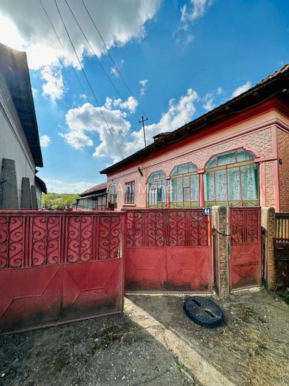 Vând casă în comuna Izvoarele județul Teleorman  - 4